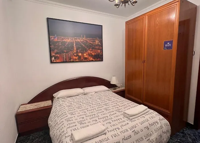 Familiar Sants Nocleg ze śniadaniem